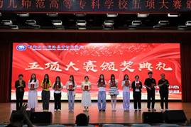 说明: 8M7A7361